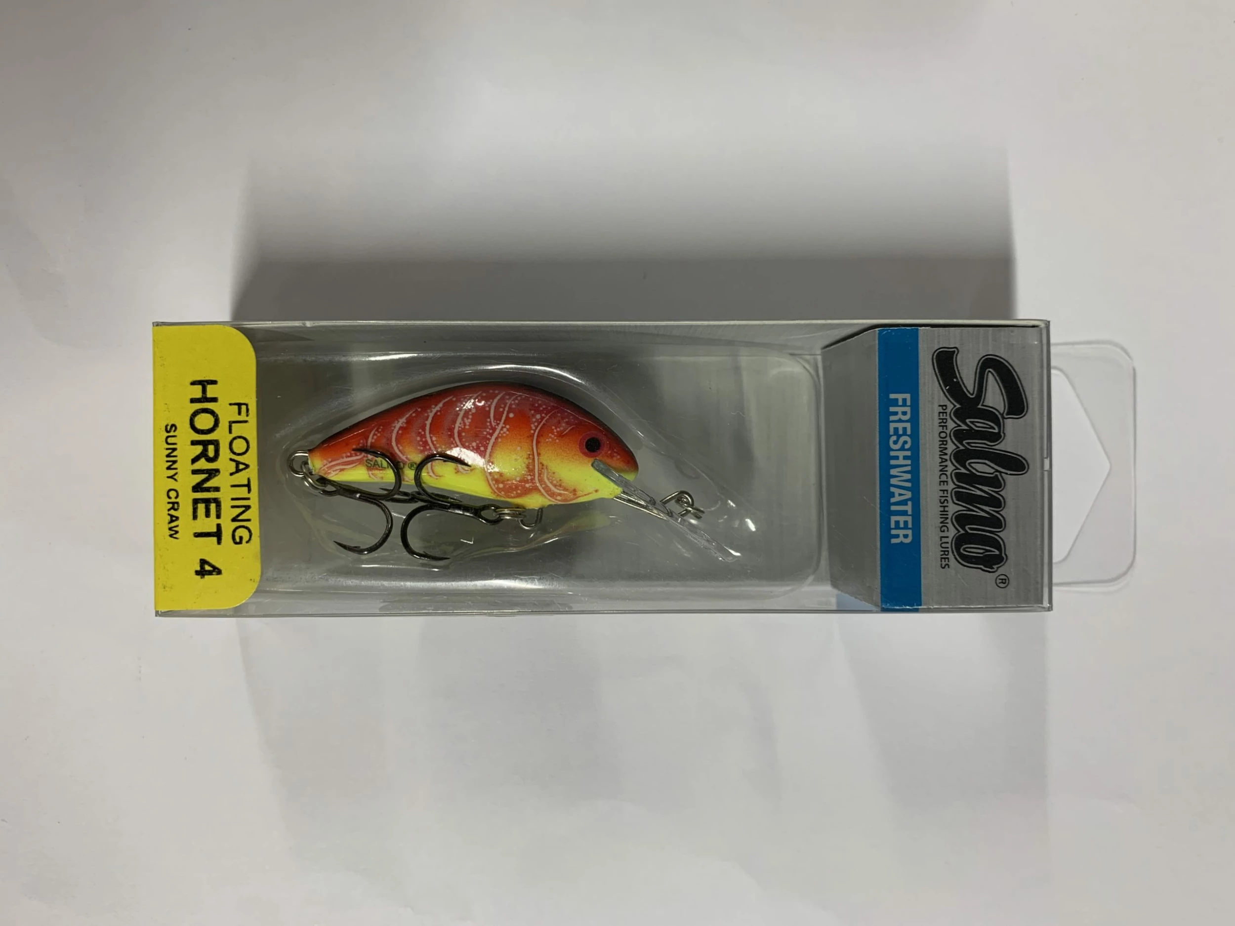 SALMO HORNET 4F 4cm / 3g -kelluva Vaappu 1 SALMO HORNET 4F 4cm / 3g -kelluva Vaappu