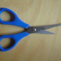 Pool12 Sakset Koukunirroittimella